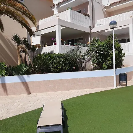 Recently Refurbished, Large, 1 Bed Apartment, In Quiet Location *